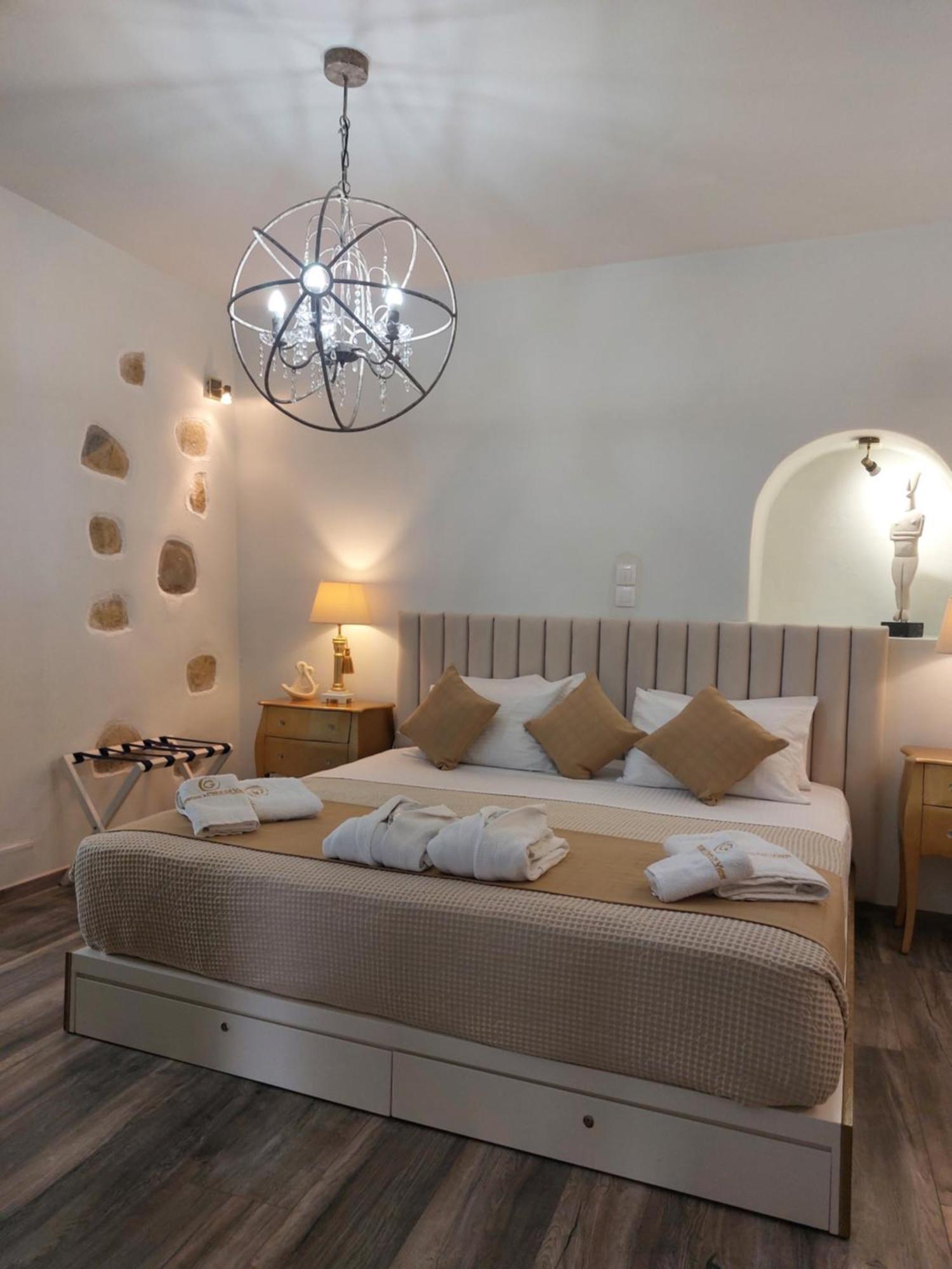 George'S Point Of View Apartment Naousa  Bagian luar foto